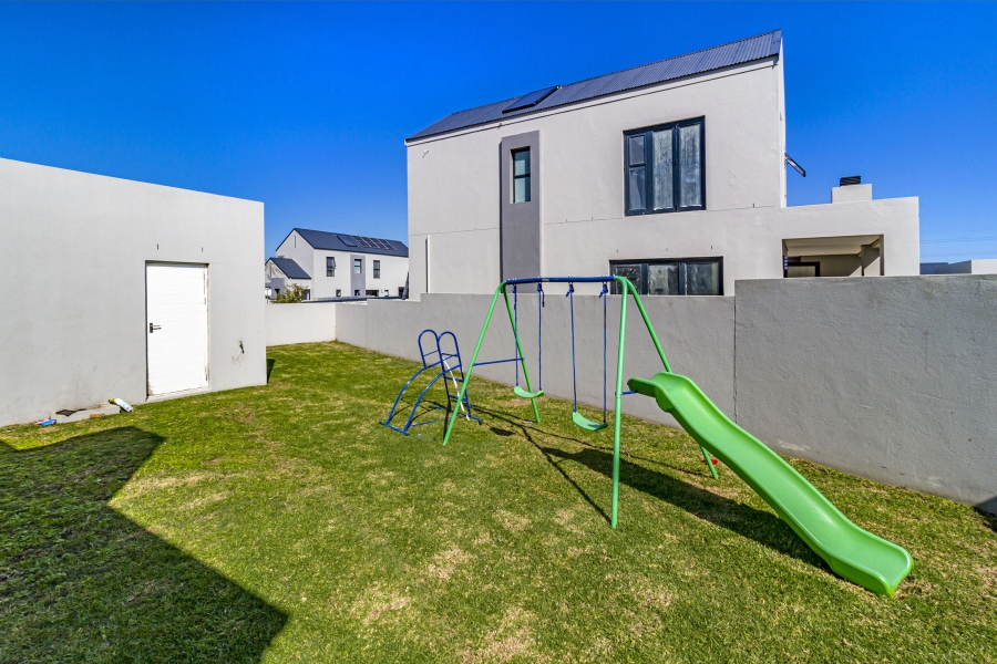 3 Bedroom Property for Sale in Aan de Wijnlanden Western Cape